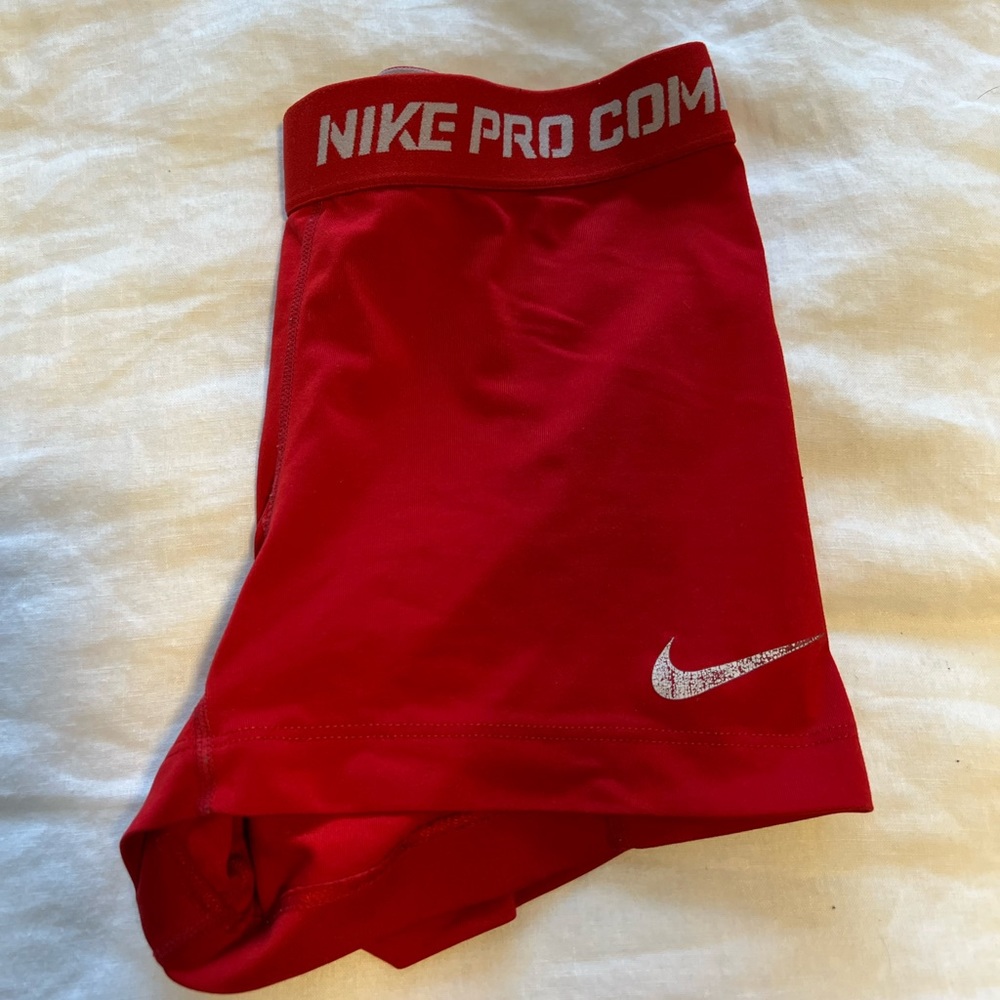 NIKE Womens shorts size small